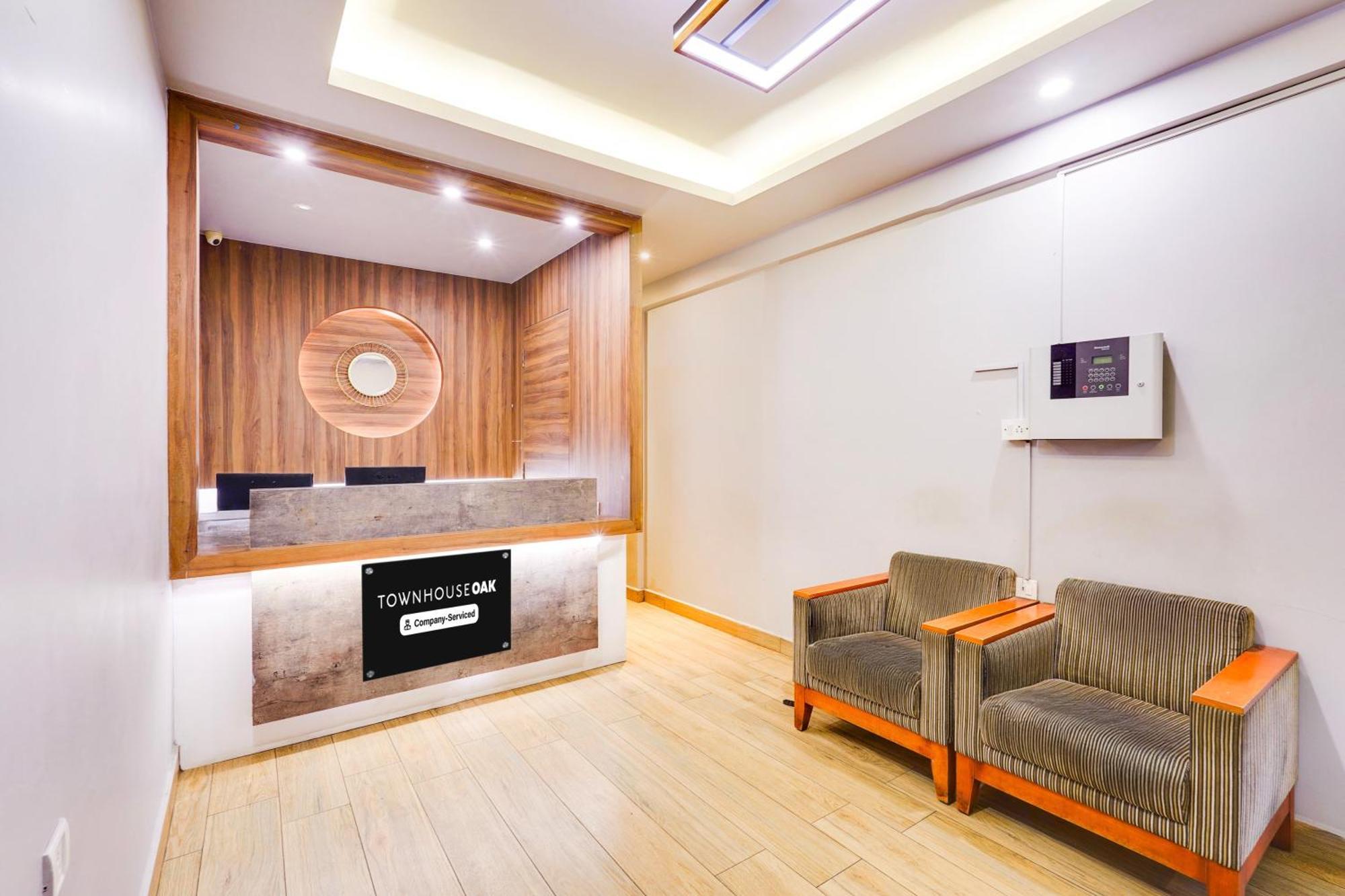Super Townhouse Oak Kodambakkam Formerly Cine City Chennai Luaran gambar