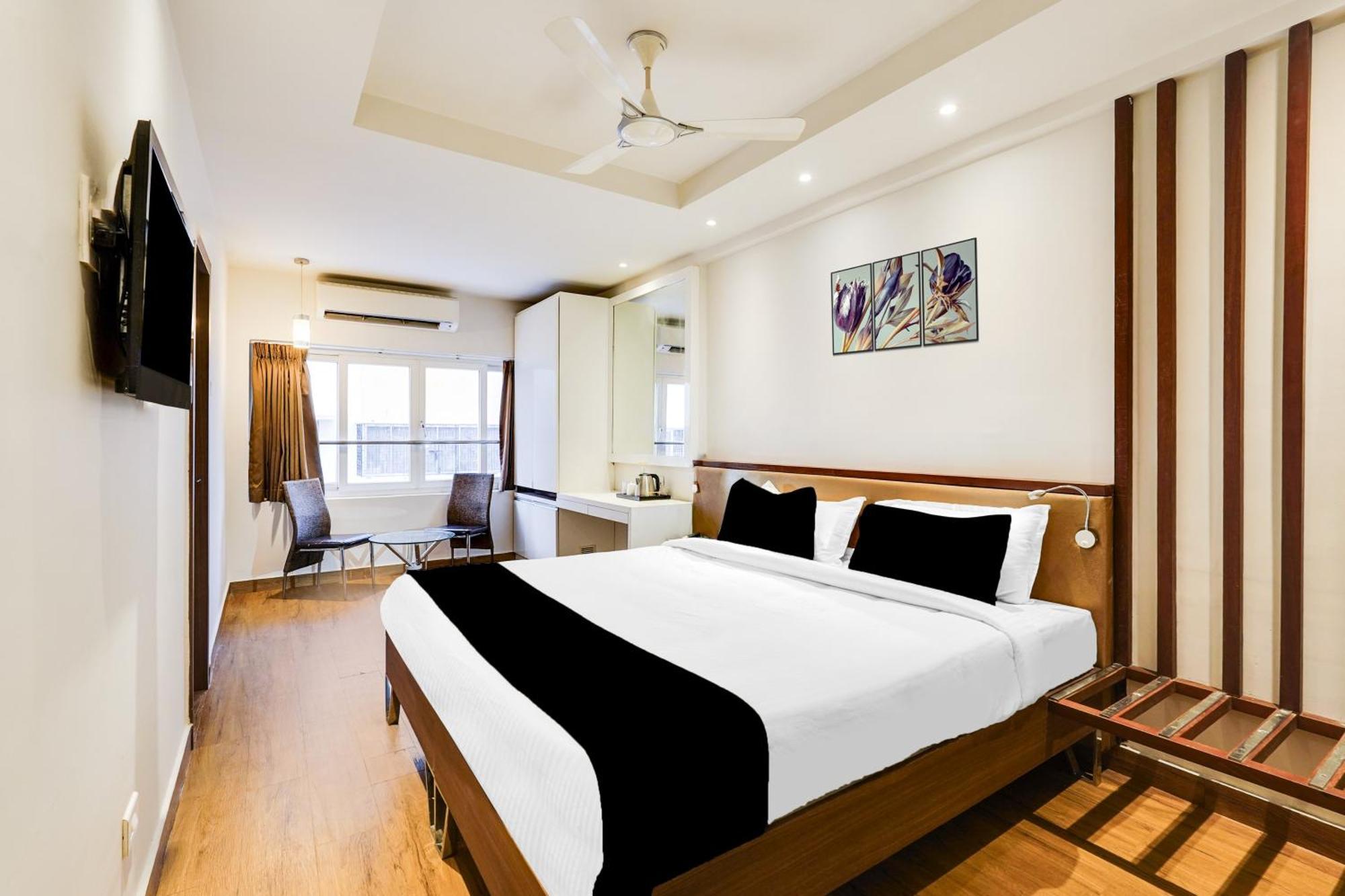 Super Townhouse Oak Kodambakkam Formerly Cine City Chennai Luaran gambar
