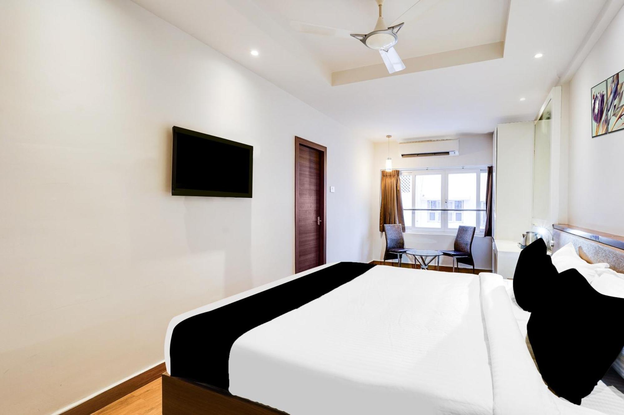 Super Townhouse Oak Kodambakkam Formerly Cine City Chennai Luaran gambar