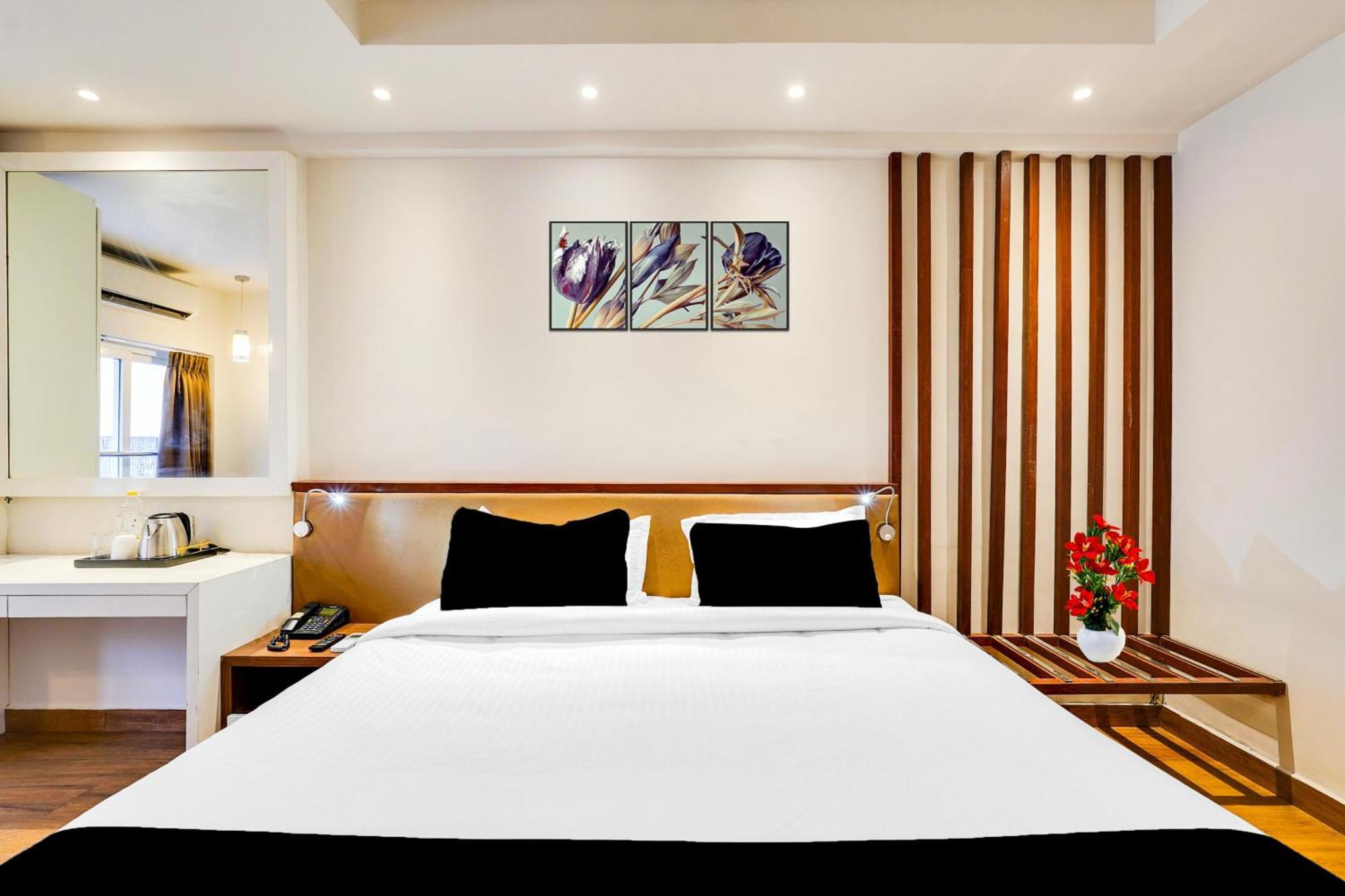Super Townhouse Oak Kodambakkam Formerly Cine City Chennai Luaran gambar