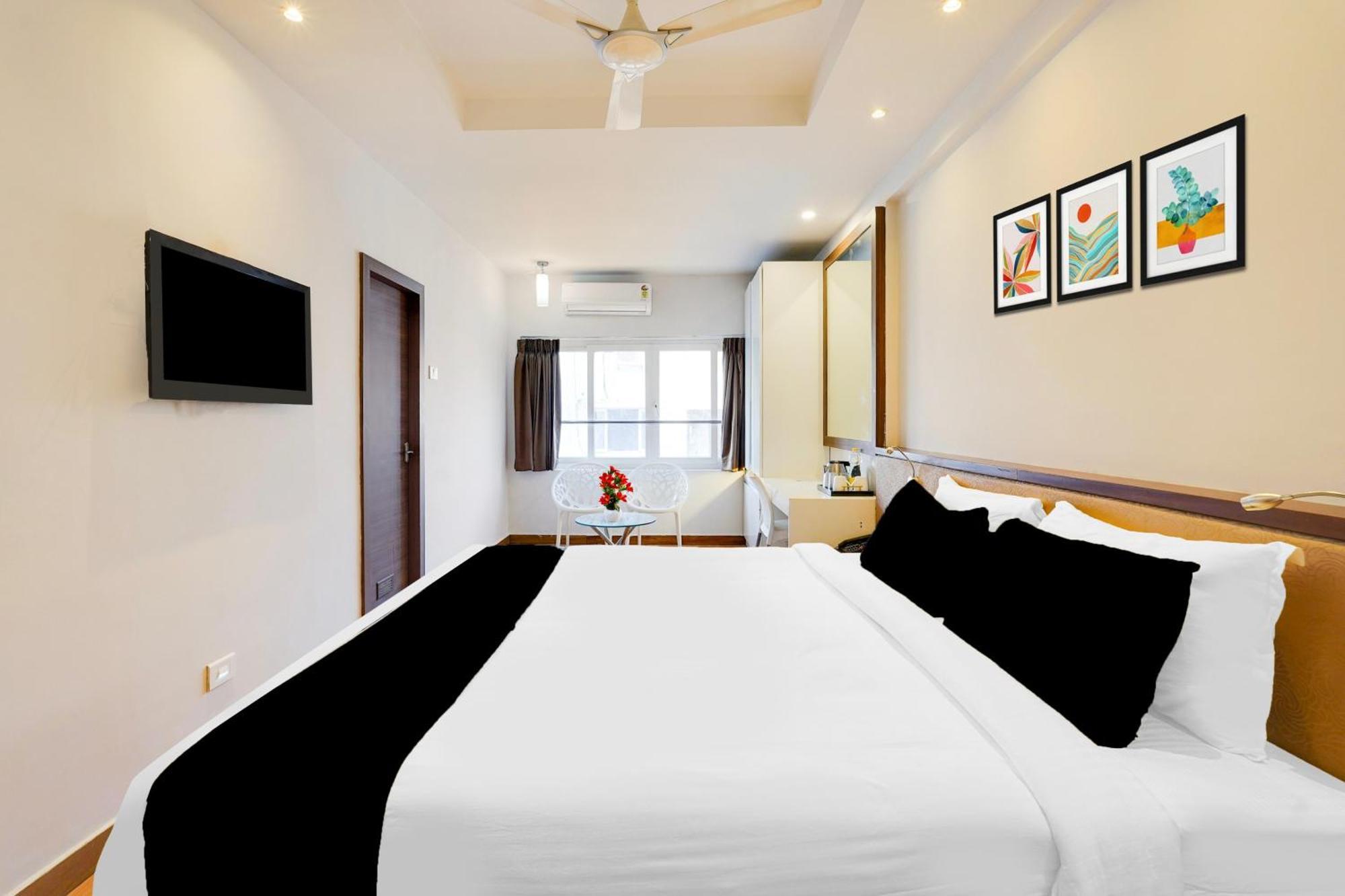 Super Townhouse Oak Kodambakkam Formerly Cine City Chennai Luaran gambar