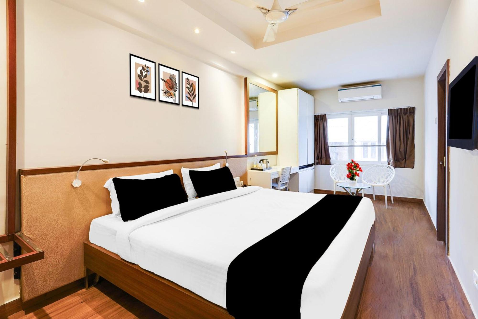 Super Townhouse Oak Kodambakkam Formerly Cine City Chennai Luaran gambar