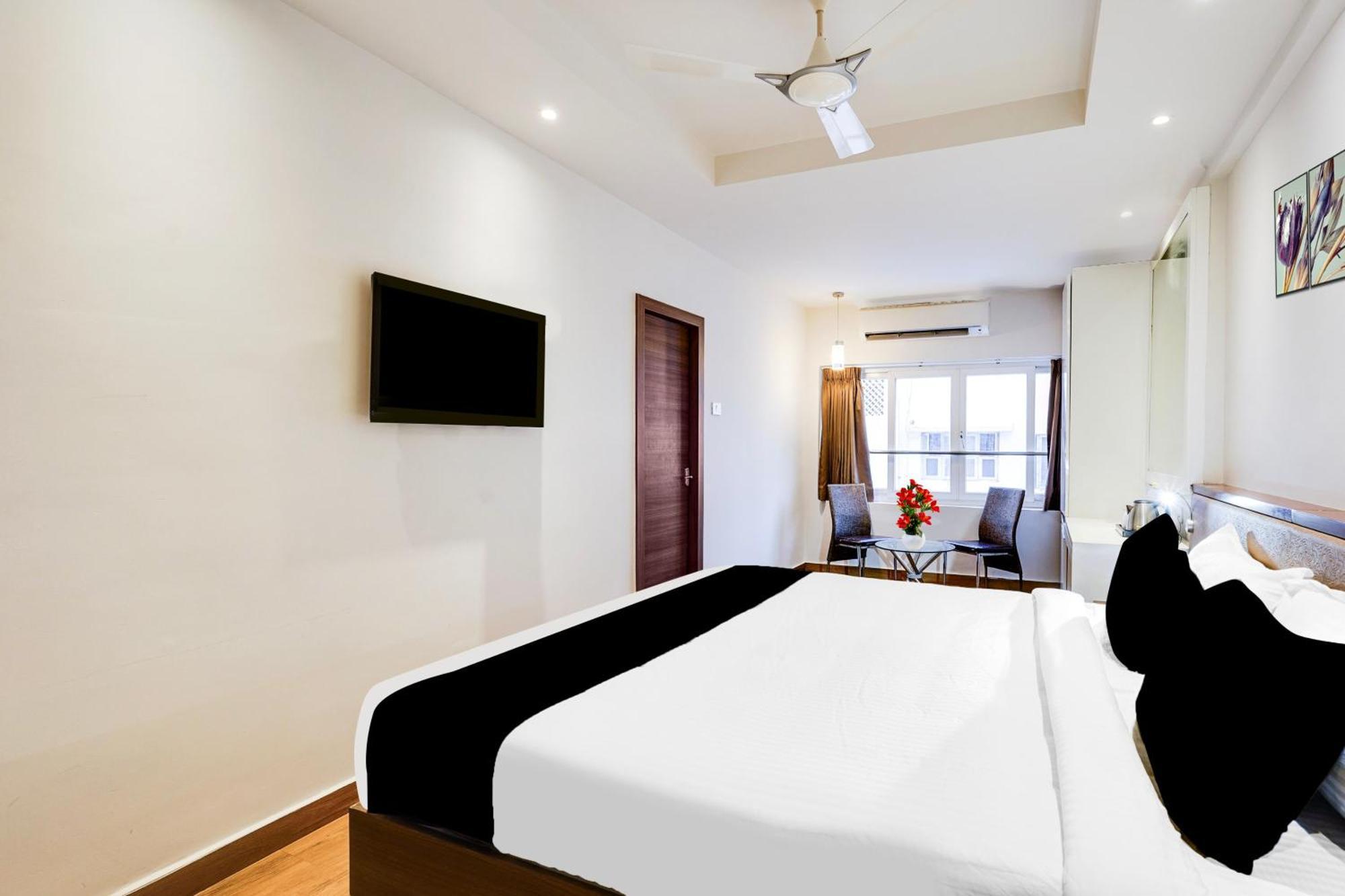 Super Townhouse Oak Kodambakkam Formerly Cine City Chennai Luaran gambar